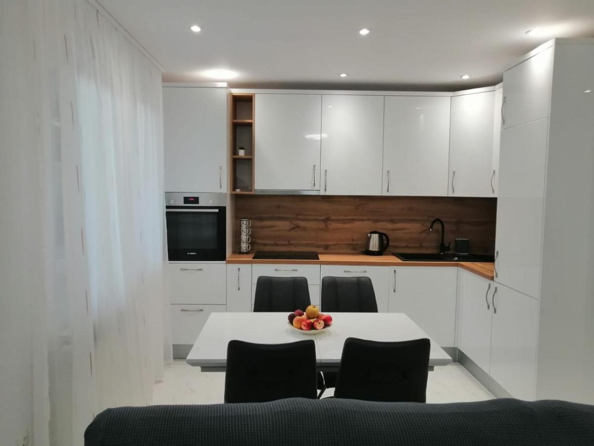 Apartmani Marivo Baška Voda Exterior foto